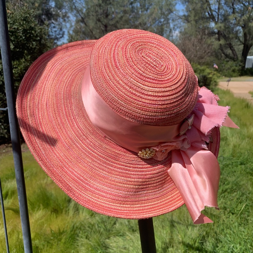 Kreativekristen upcycled Pink wide brim straw Hat with Floral Accents,HP25 - Picture 3 of 8